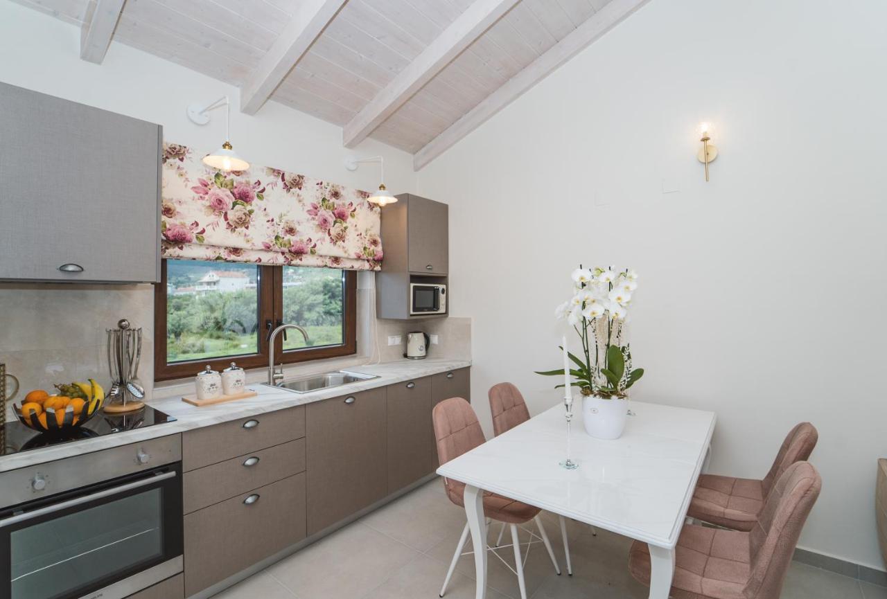 Vincenzo Suites Нідрі Екстер'єр фото